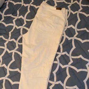 American Eagle White Boy Crop Stretch Jeans
